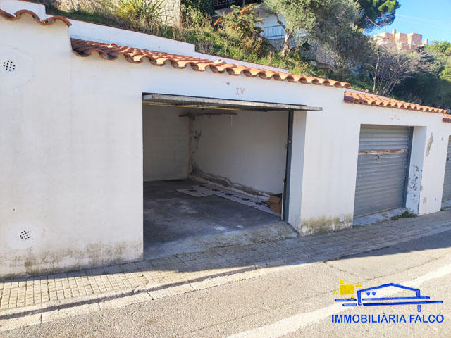 Garage -
                        Llançà -
                        0 bedrooms -
                        0 persons