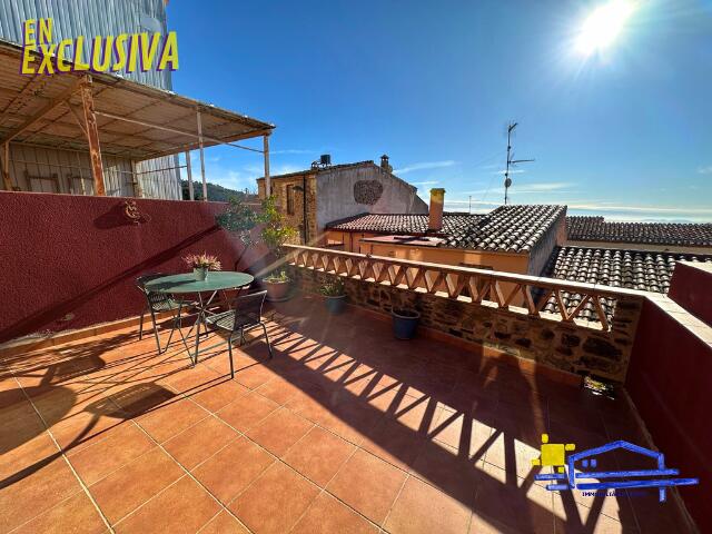 House -
                        Vilamaniscle -
                        3 bedrooms -
                        0 persons